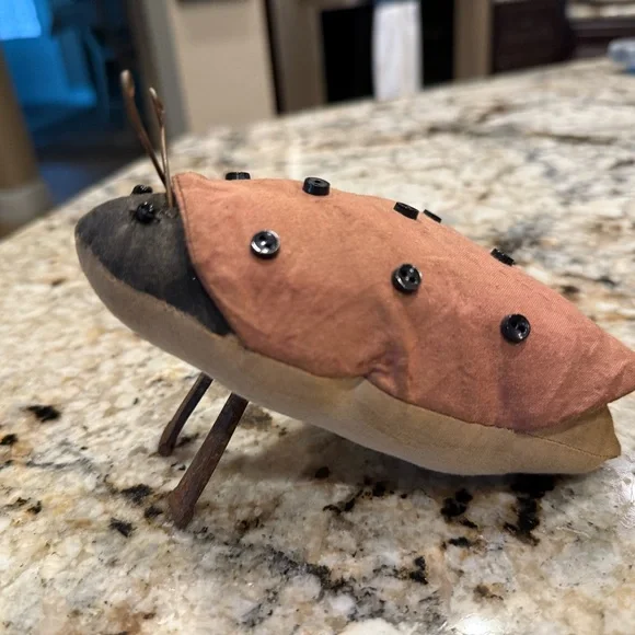 Primitive Rustic Ladybug - Picture 3 of 4